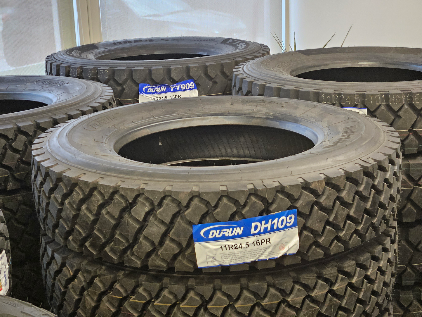 Durun DH109 Drive Truck Tires