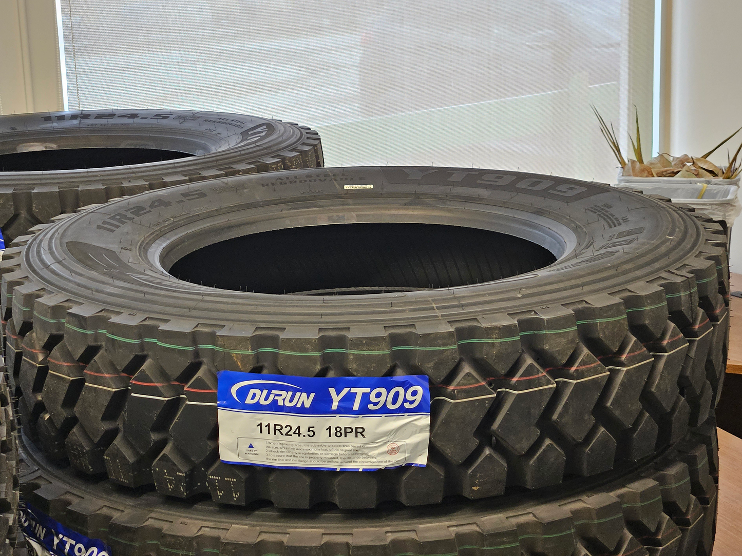 Durun YT909 Drive Truck Tires