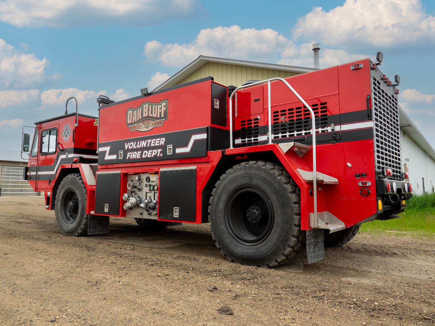 1995 Oshkosh T-1000C Aircraft Rescue & Fire Fighting Truck - Call for Price